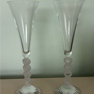 Elegant Heart Stem Champagne Flutes